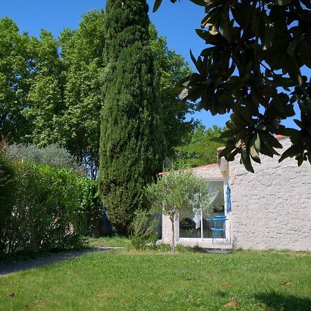 La Petite Maison De Lingling Mornas Exterior photo